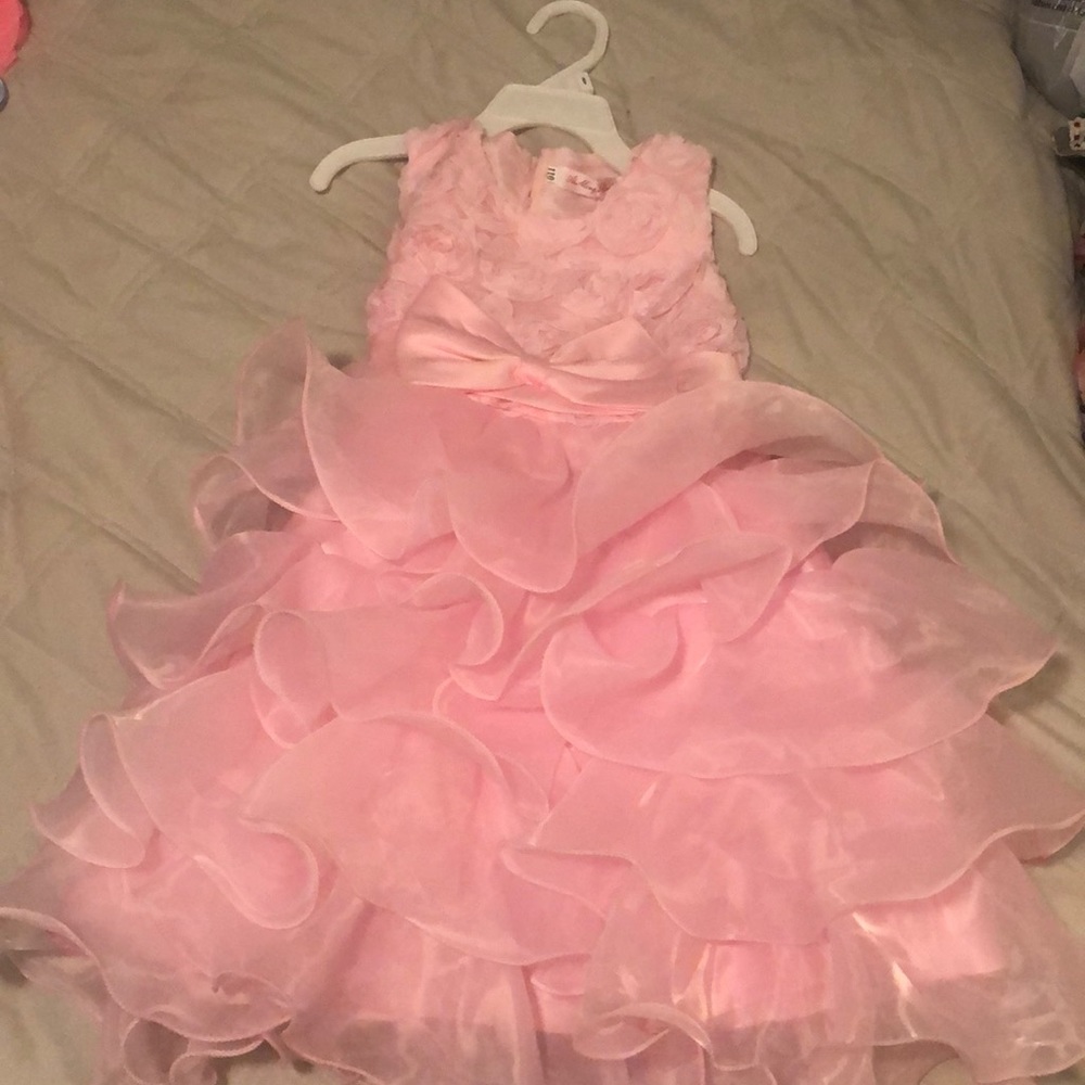 Girls dress